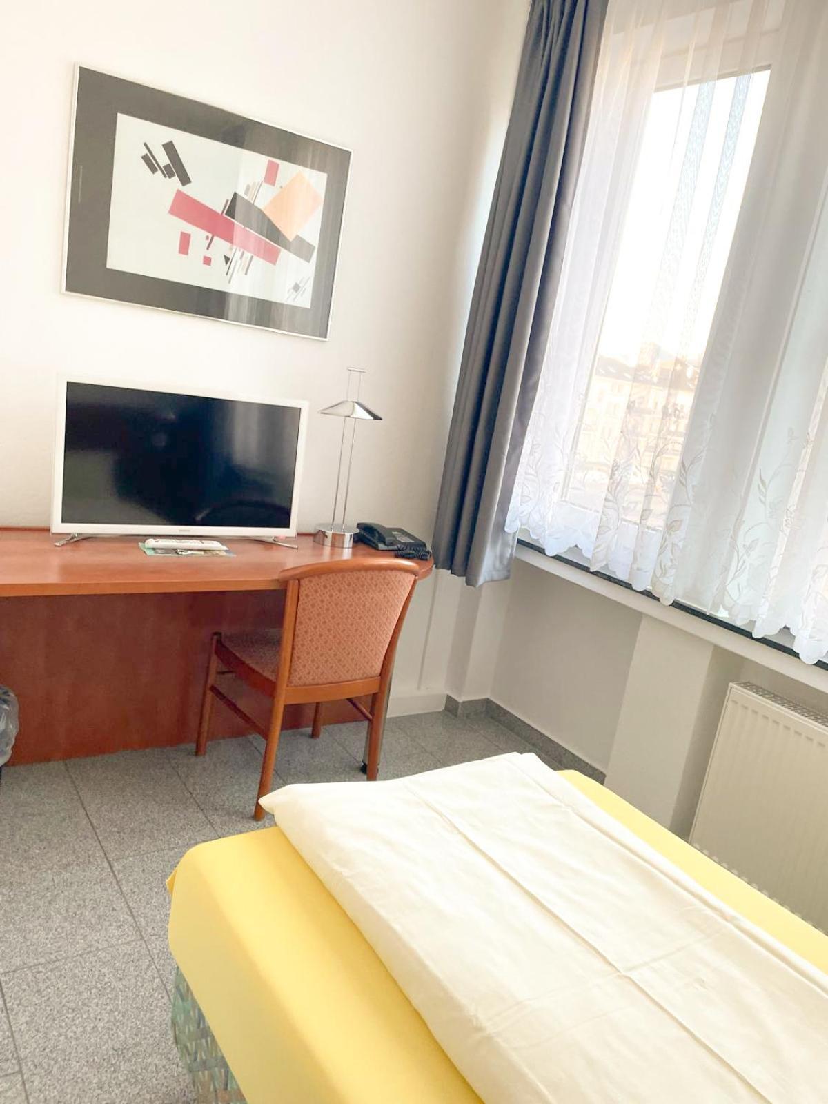 Parkhotel Friedrichstrasse Gießen Chambre photo